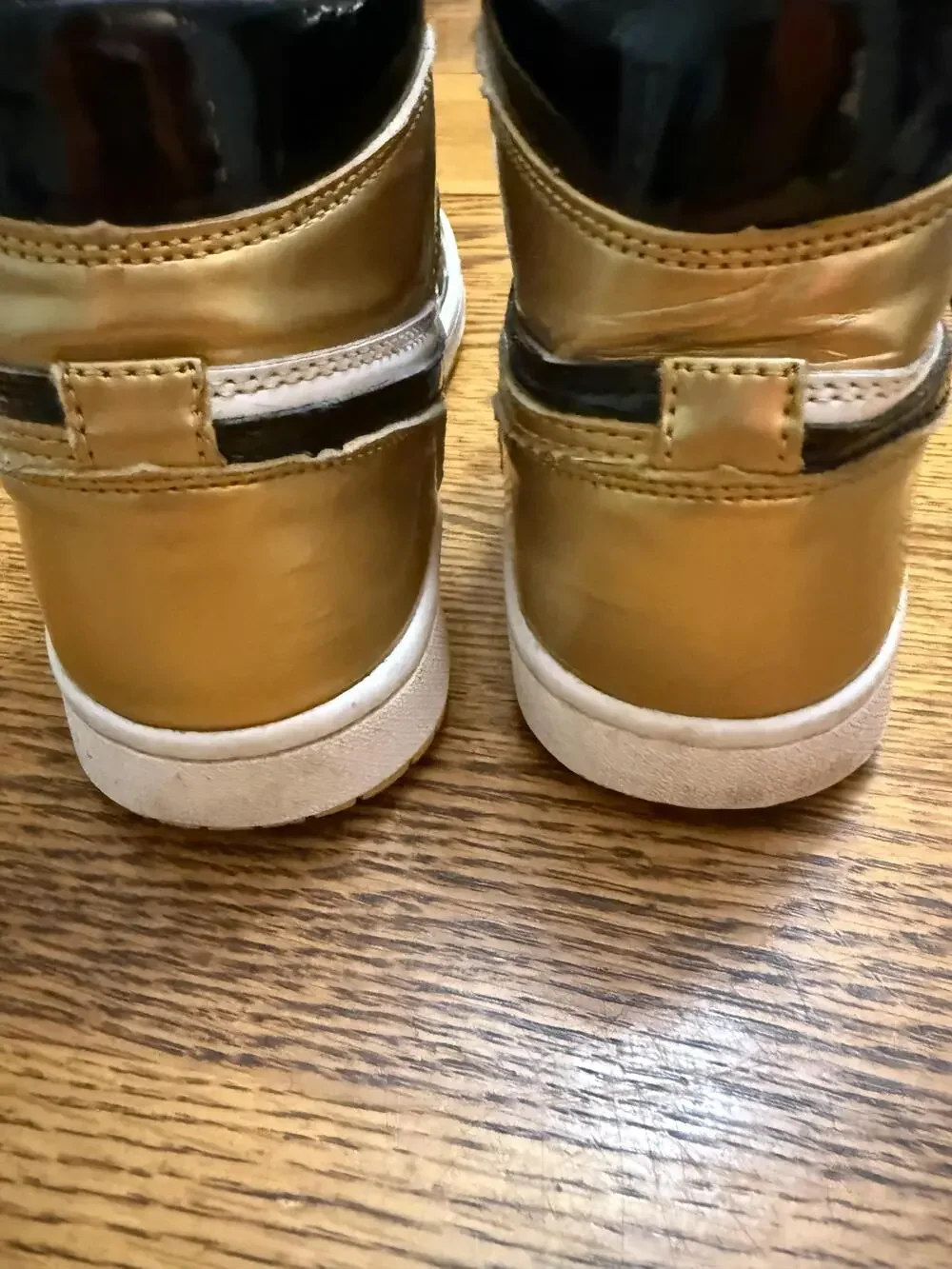 Nike Air Jordan 1 Retro High OG Shoes Mens Size 8.5 Black Gold Toe 861428-001 OG